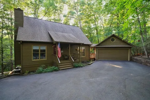 162 Bluebell Cir S