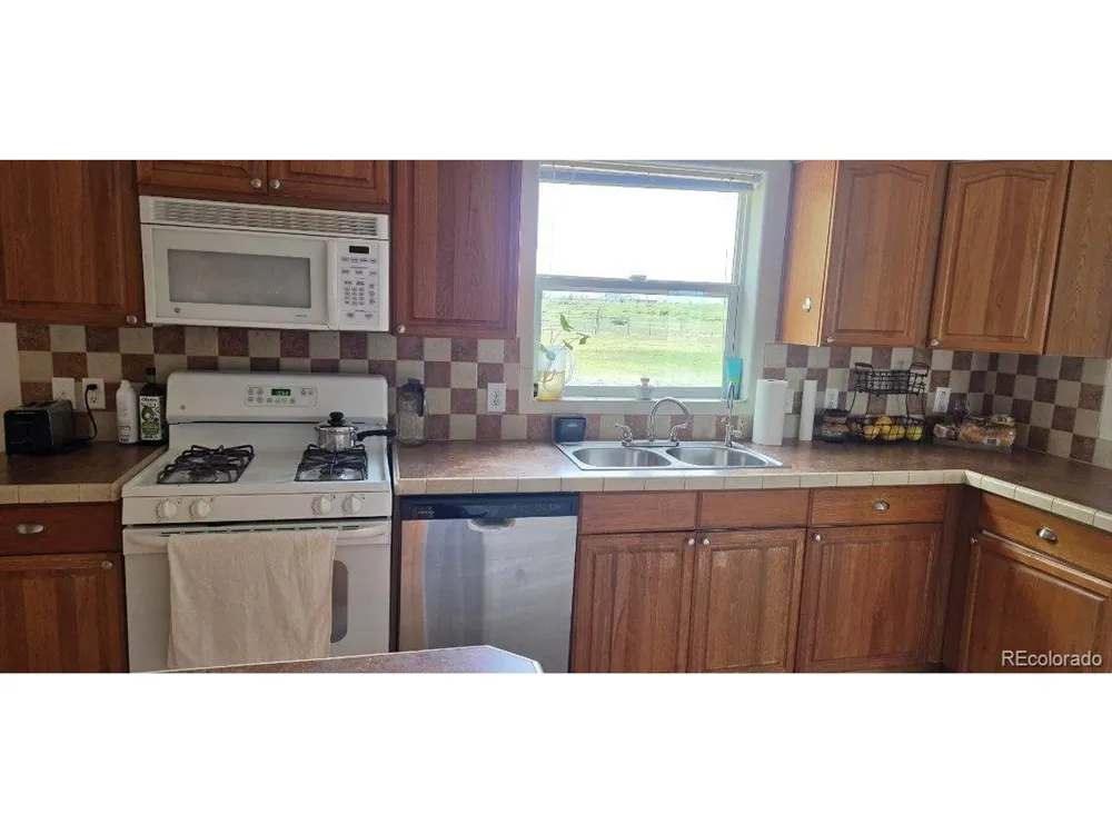 3588 E County Road 3 Monte Vista, CO 81144