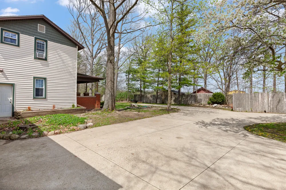 5910 Lyons Highway Adrian, MI 49221