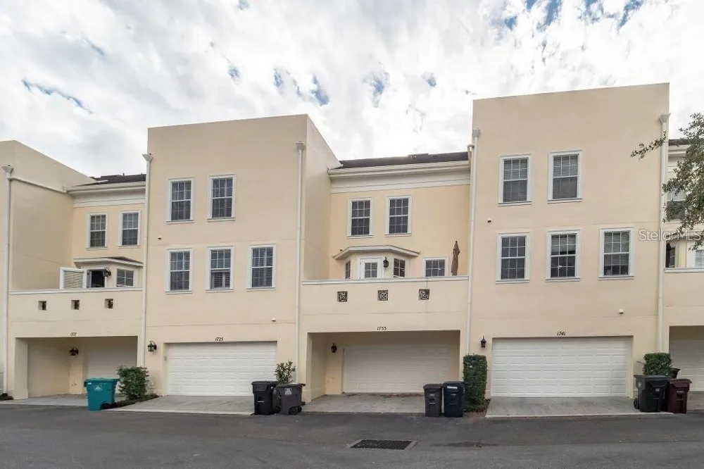 1733 PROSPECT AVENUE Orlando, FL 32814