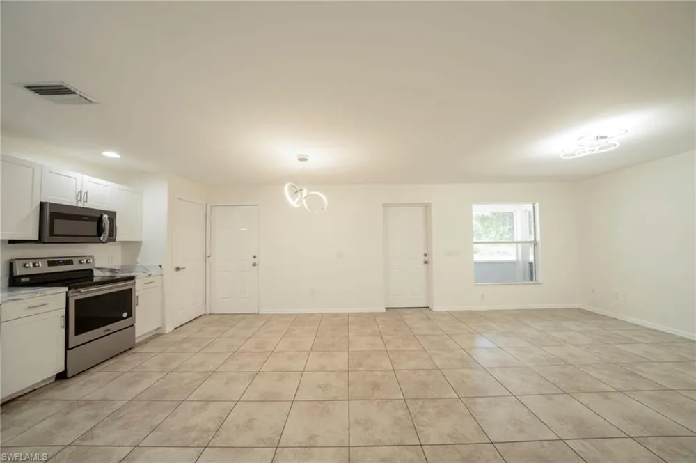 4733 29th Street SW Lehigh Acres, FL 33973