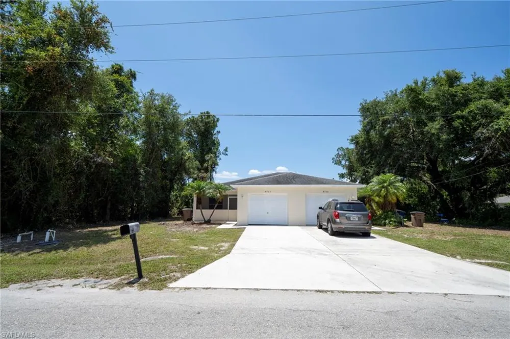 4733 29th Street SW Lehigh Acres, FL 33973