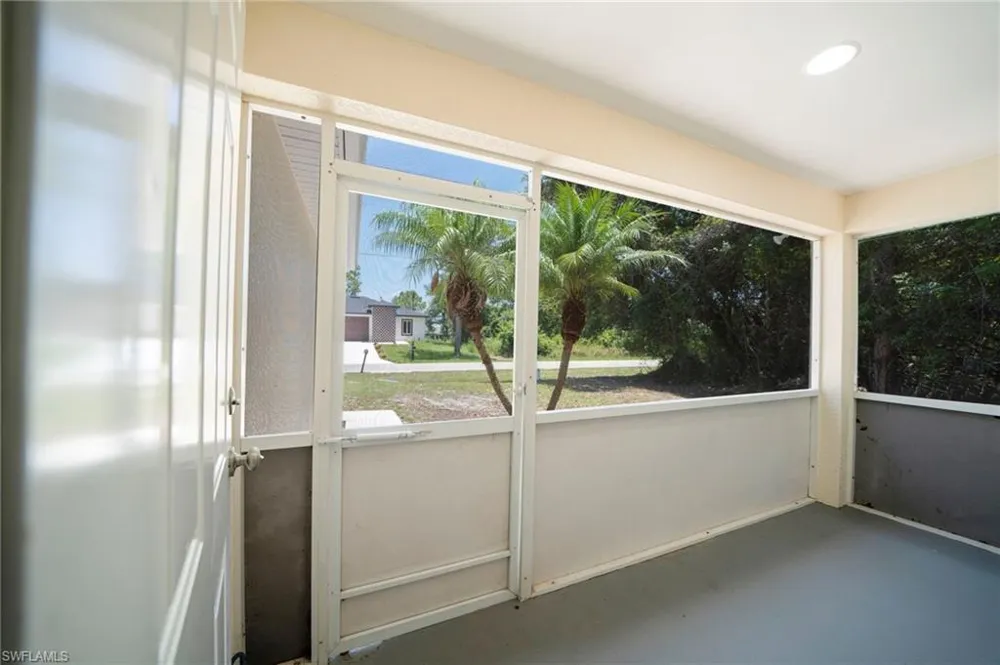 4733 29th Street SW Lehigh Acres, FL 33973