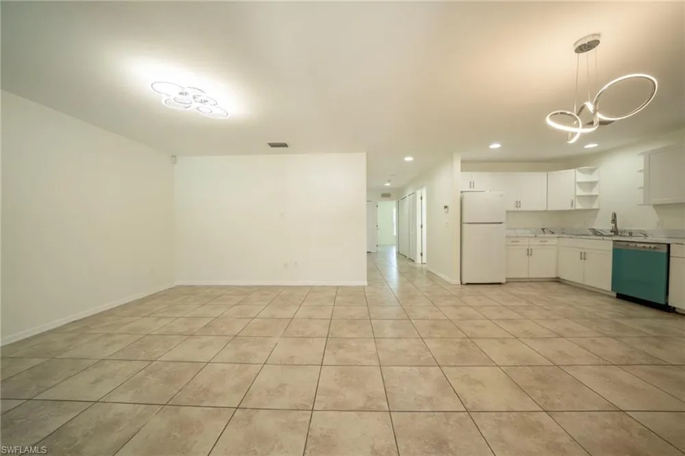 4733 29th Street SW Lehigh Acres, FL 33973