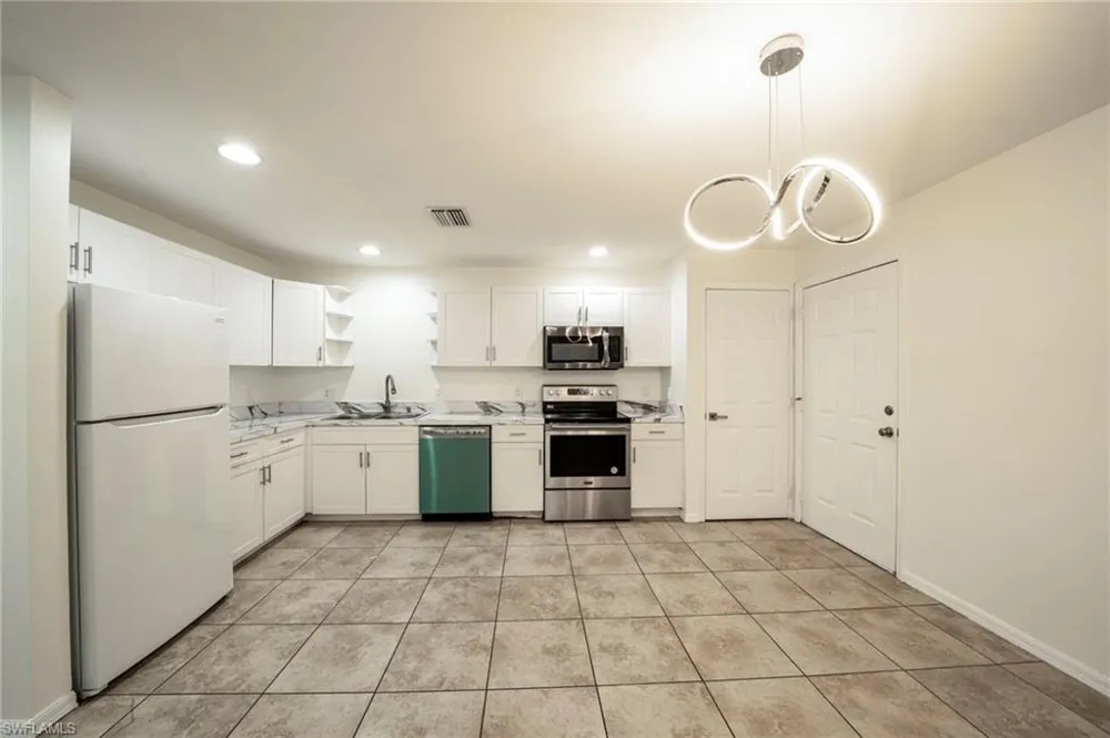 4733 29th Street SW Lehigh Acres, FL 33973
