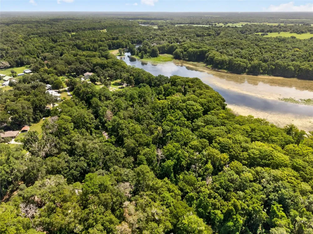 28211 MAGNON DRIVE Brooksville, FL 34601