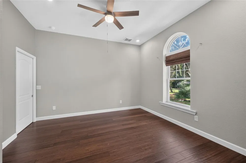 28211 MAGNON DRIVE Brooksville, FL 34601