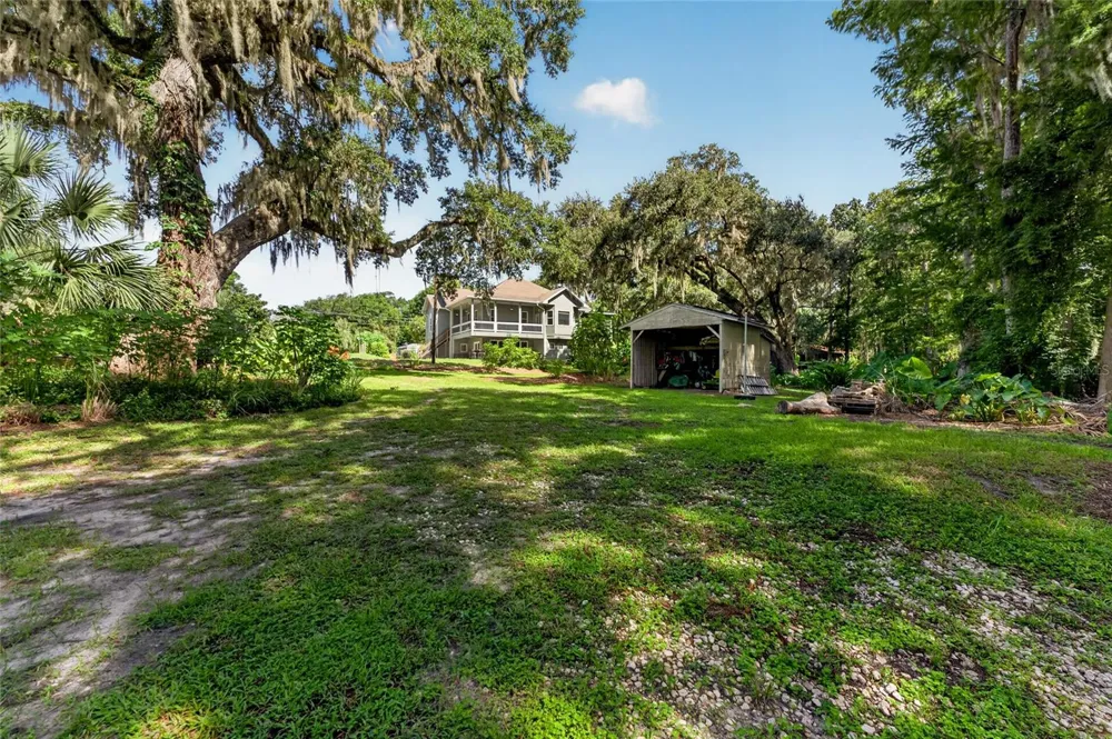 28211 MAGNON DRIVE Brooksville, FL 34601