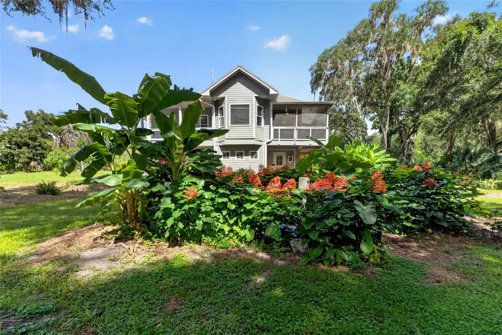 28211 MAGNON DRIVE Brooksville, FL 34601