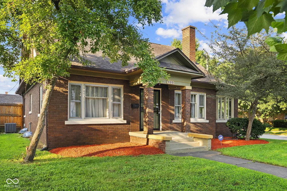 905 Maple Terre Haute, IN 47804