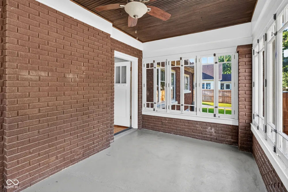 905 Maple Terre Haute, IN 47804