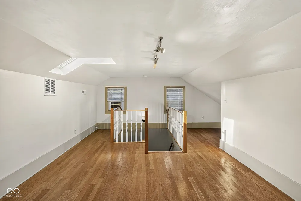 905 Maple Terre Haute, IN 47804