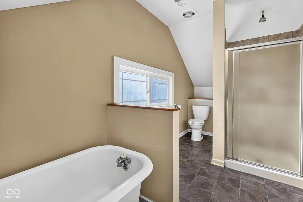 905 Maple Terre Haute, IN 47804