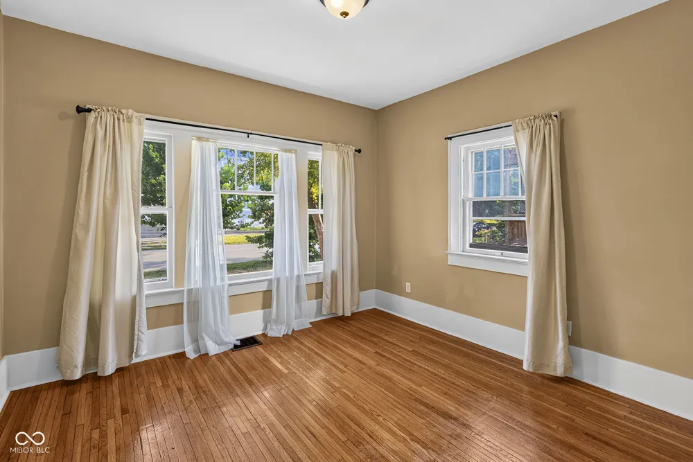 905 Maple Terre Haute, IN 47804