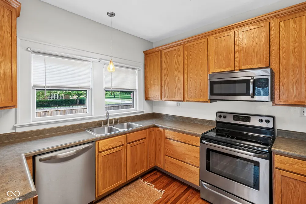 905 Maple Terre Haute, IN 47804