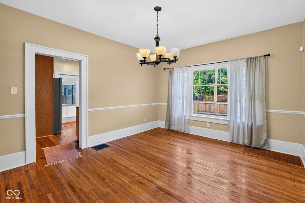 905 Maple Terre Haute, IN 47804