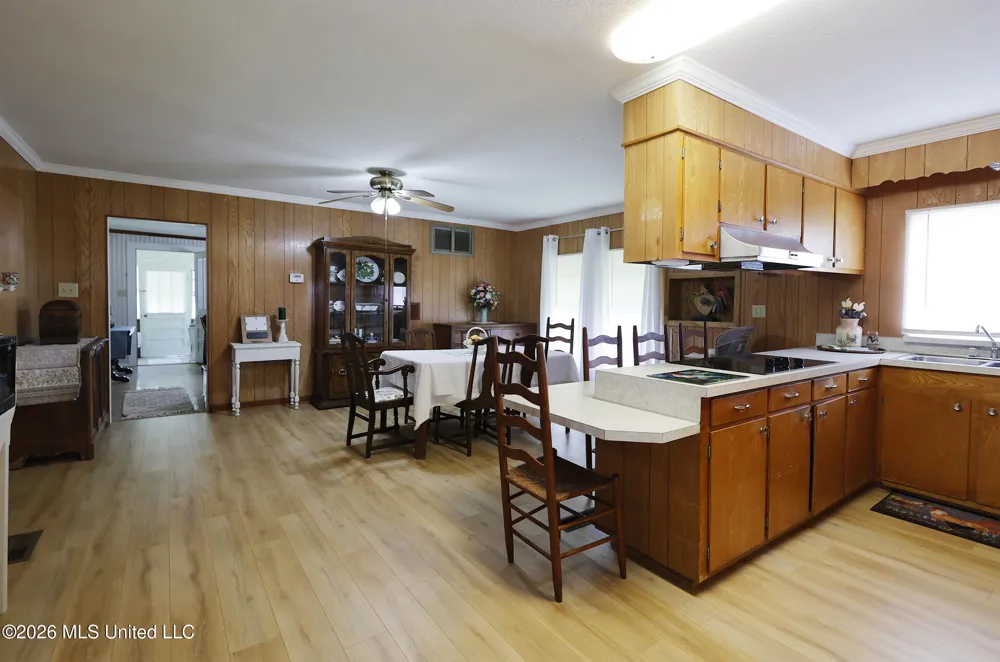 7037 Lilly Road Crystal Springs, MS 39059