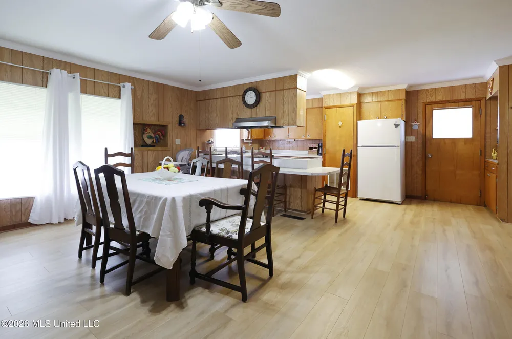 7037 Lilly Road Crystal Springs, MS 39059