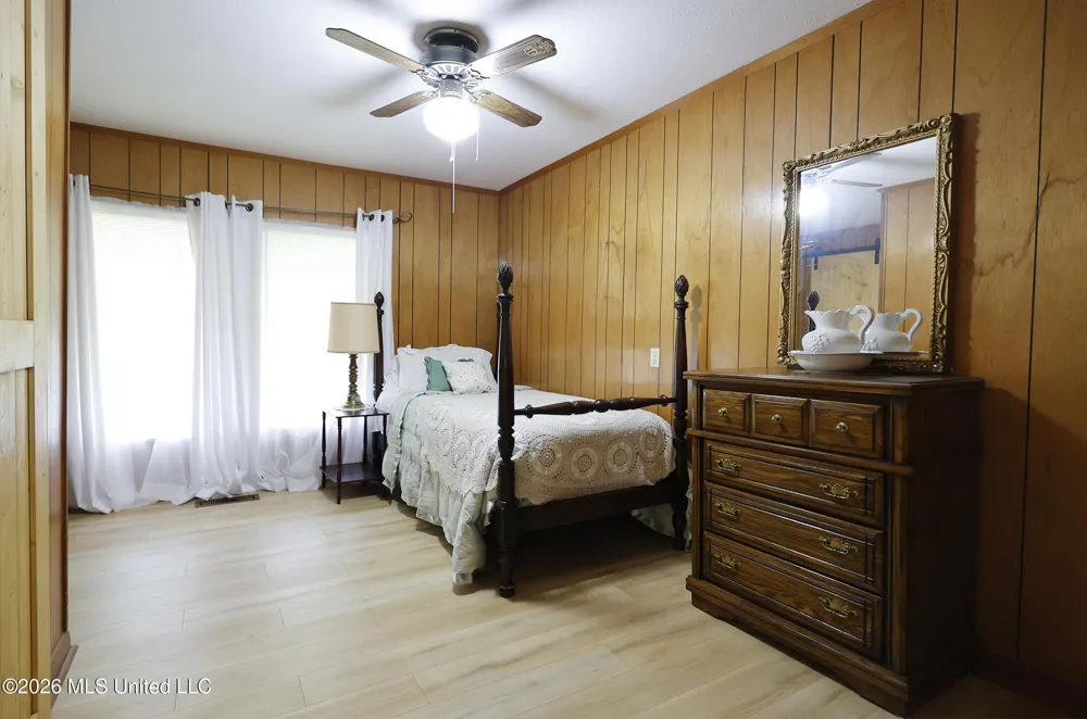 7037 Lilly Road Crystal Springs, MS 39059