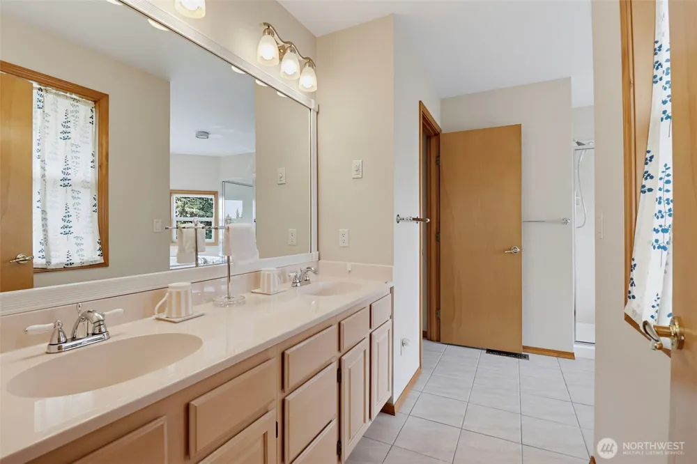 34912 57th Avenue S Auburn, WA 98001