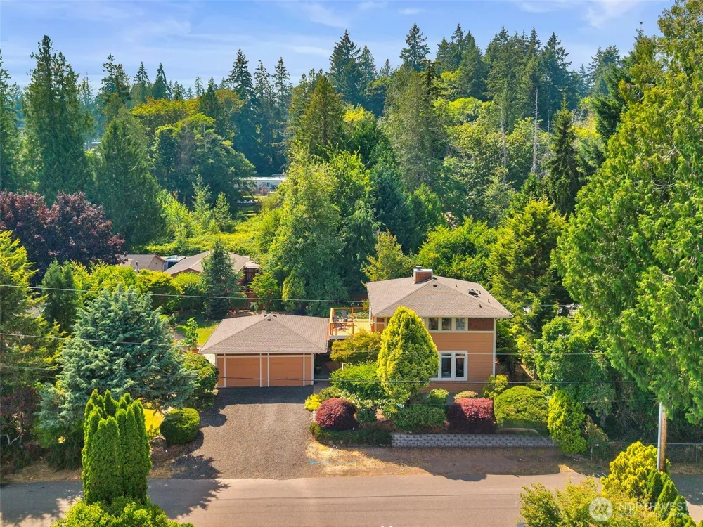 19061 Harris Avenue NE Suquamish, WA 98392
