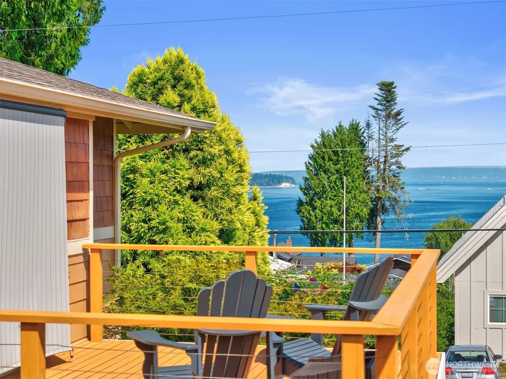 19061 Harris Avenue NE Suquamish, WA 98392