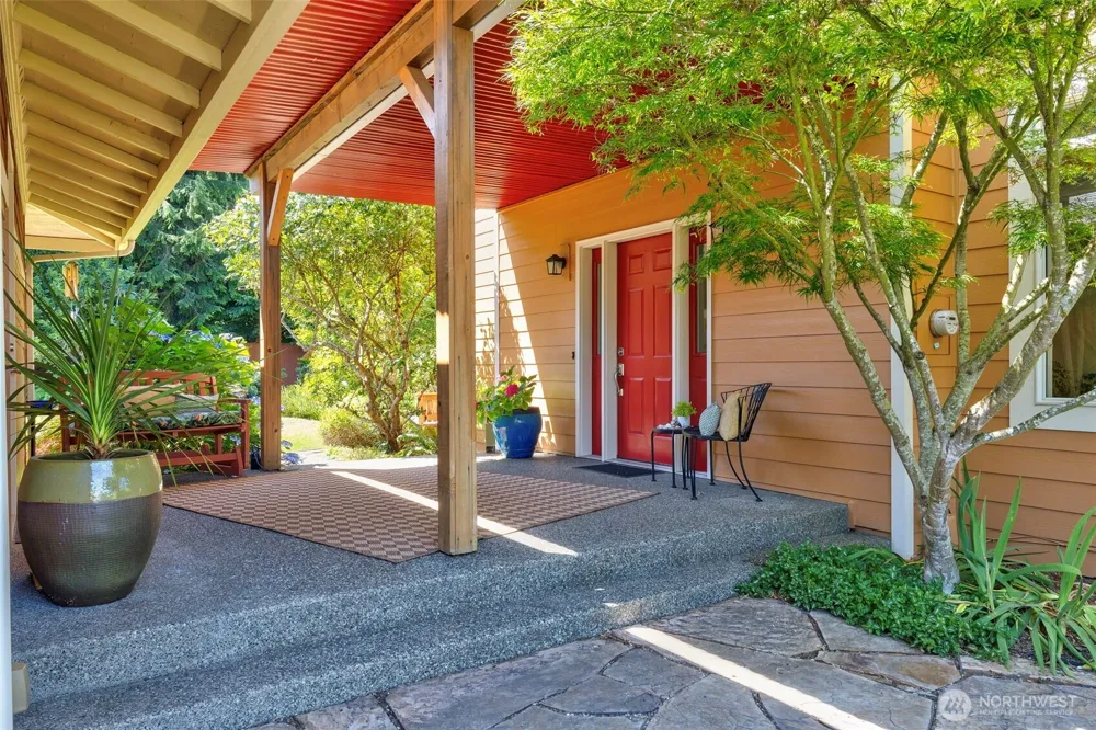 19061 Harris Avenue NE Suquamish, WA 98392