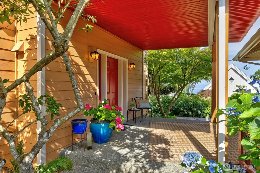 19061 Harris Avenue NE Suquamish, WA 98392
