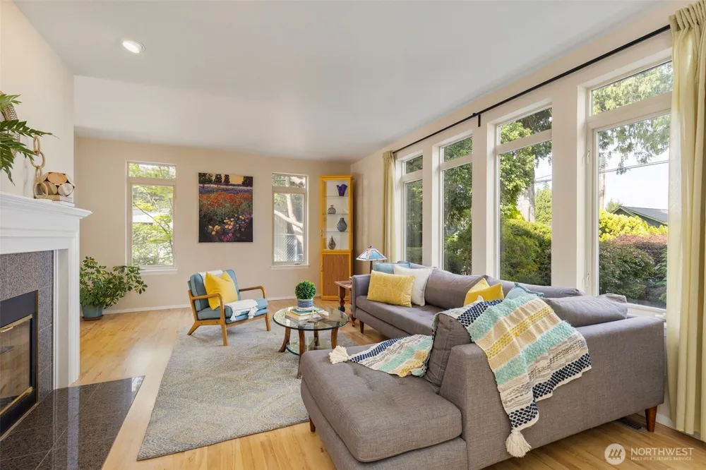 19061 Harris Avenue NE Suquamish, WA 98392