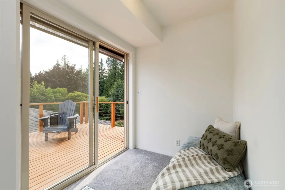 19061 Harris Avenue NE Suquamish, WA 98392