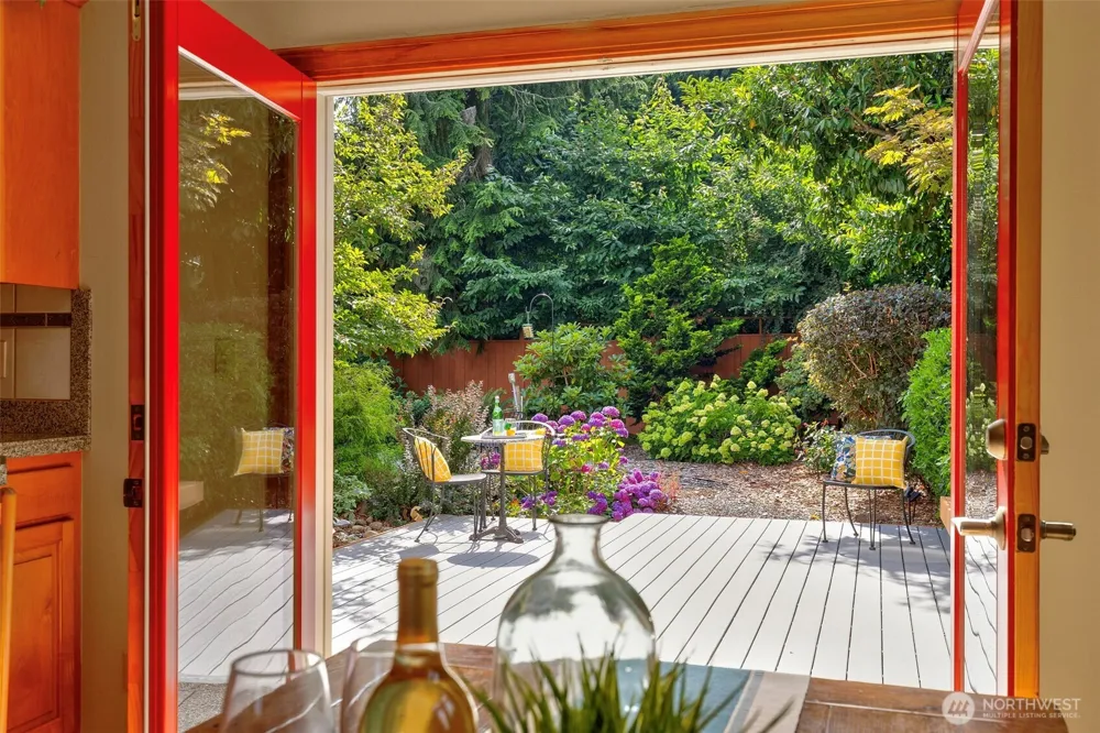 19061 Harris Avenue NE Suquamish, WA 98392