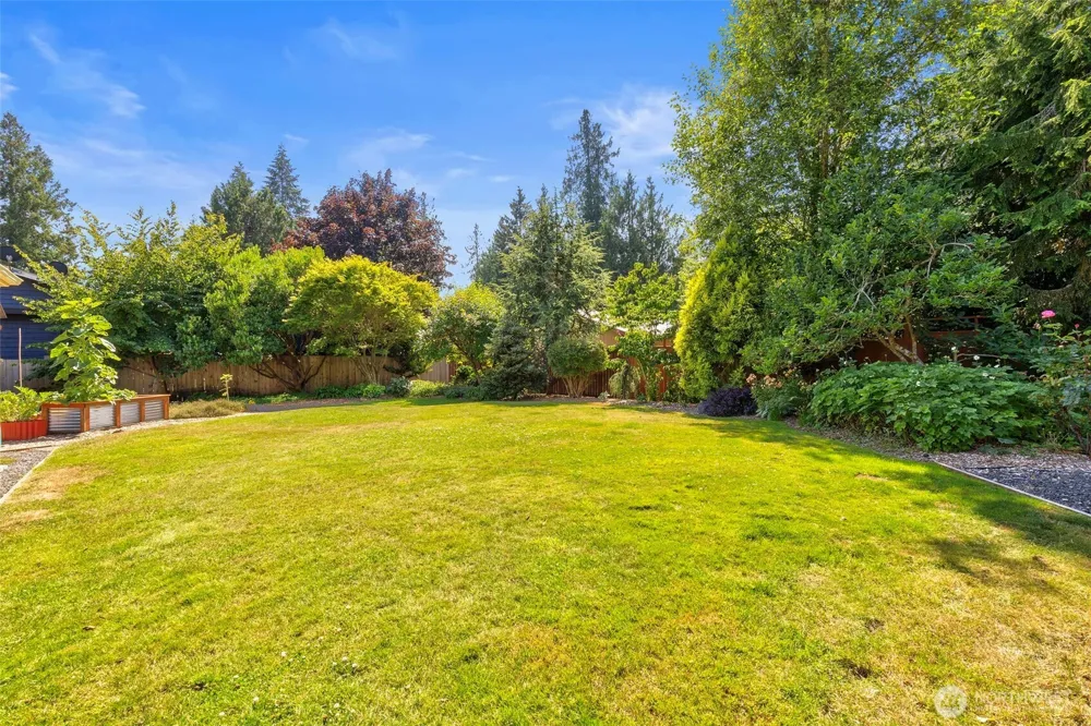 19061 Harris Avenue NE Suquamish, WA 98392