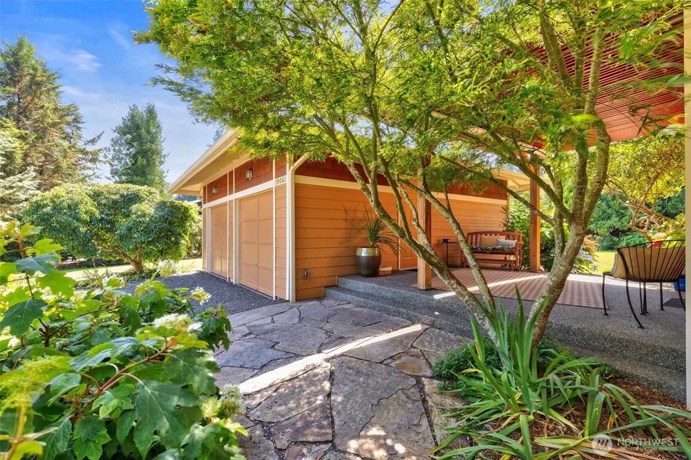 19061 Harris Avenue NE Suquamish, WA 98392