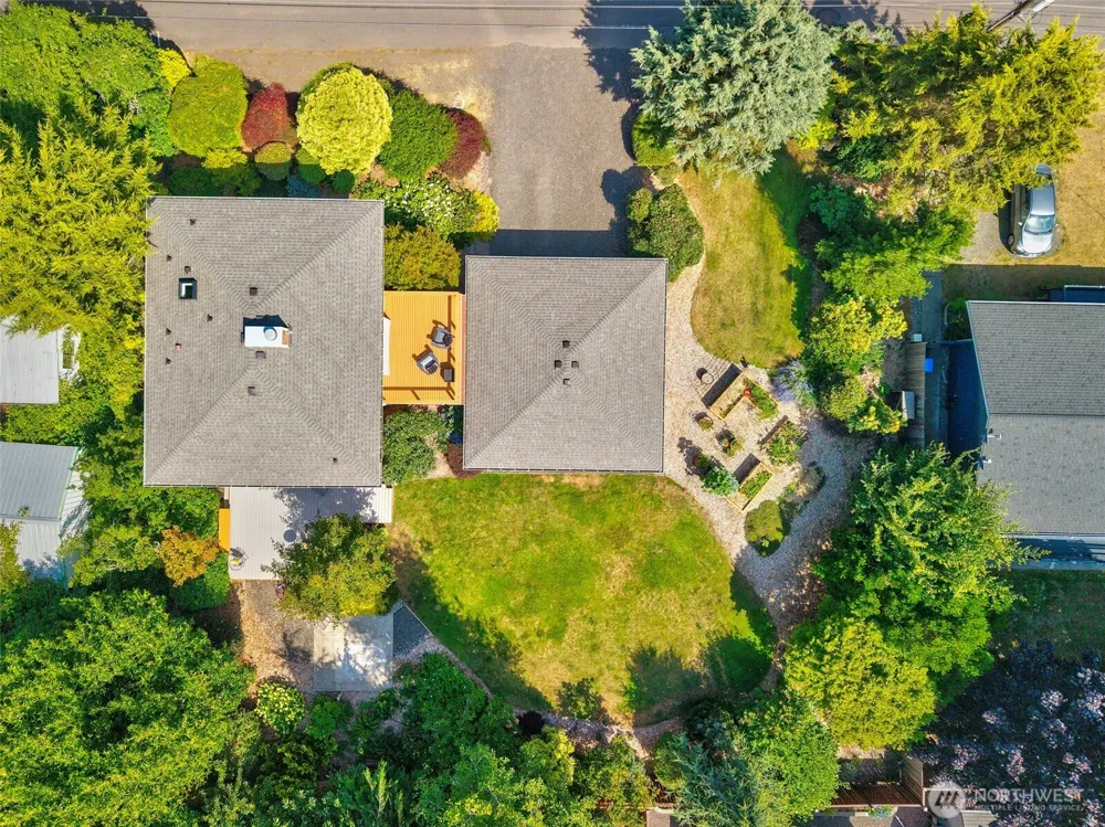 19061 Harris Avenue NE Suquamish, WA 98392