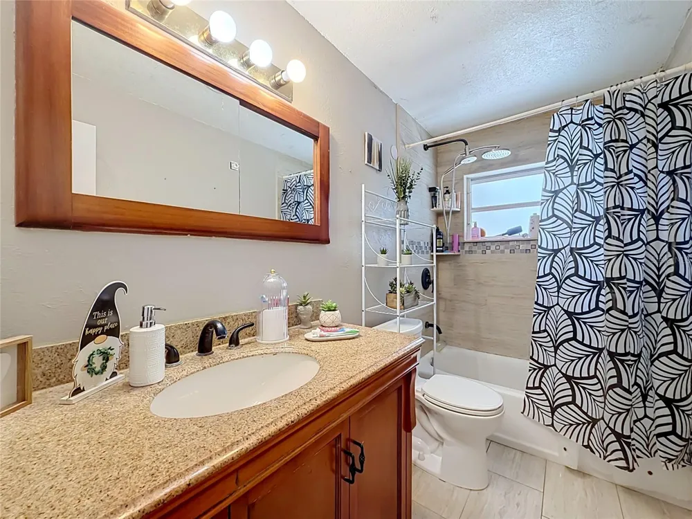 7511 BROCKBANK DRIVE Orlando, FL 32809