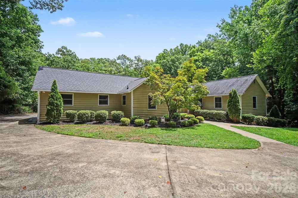 519 Raintree Drive Matthews, NC 28104