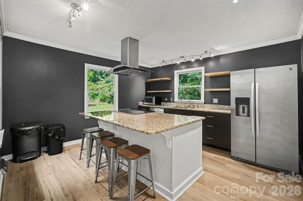 519 Raintree Drive Matthews, NC 28104