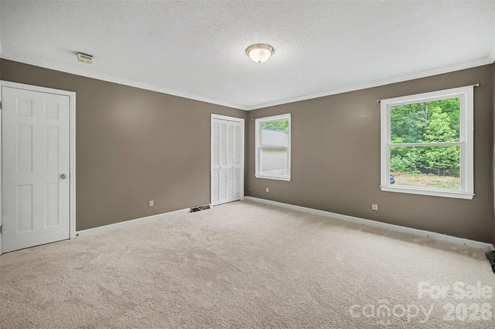 519 Raintree Drive Matthews, NC 28104