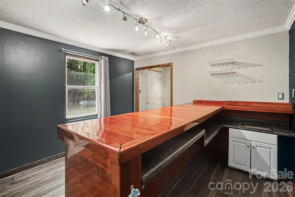 519 Raintree Drive Matthews, NC 28104