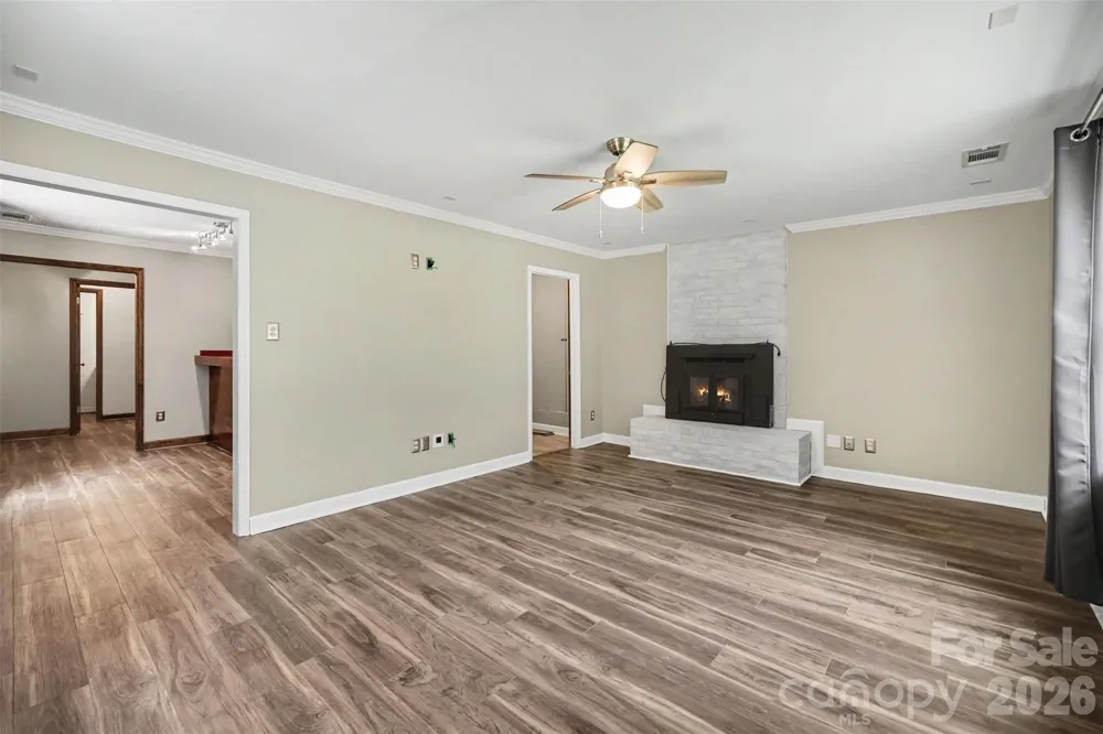 519 Raintree Drive Matthews, NC 28104