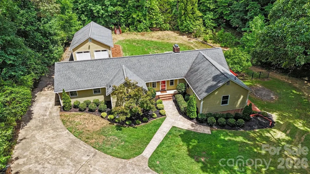 519 Raintree Drive Matthews, NC 28104