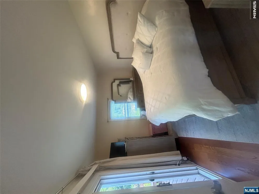 541 Green Pond Road Rockaway Township, NJ 07866