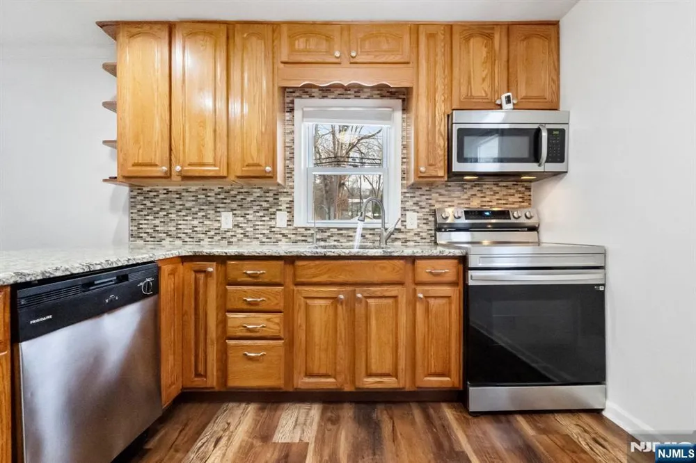 541 Green Pond Road Rockaway Township, NJ 07866