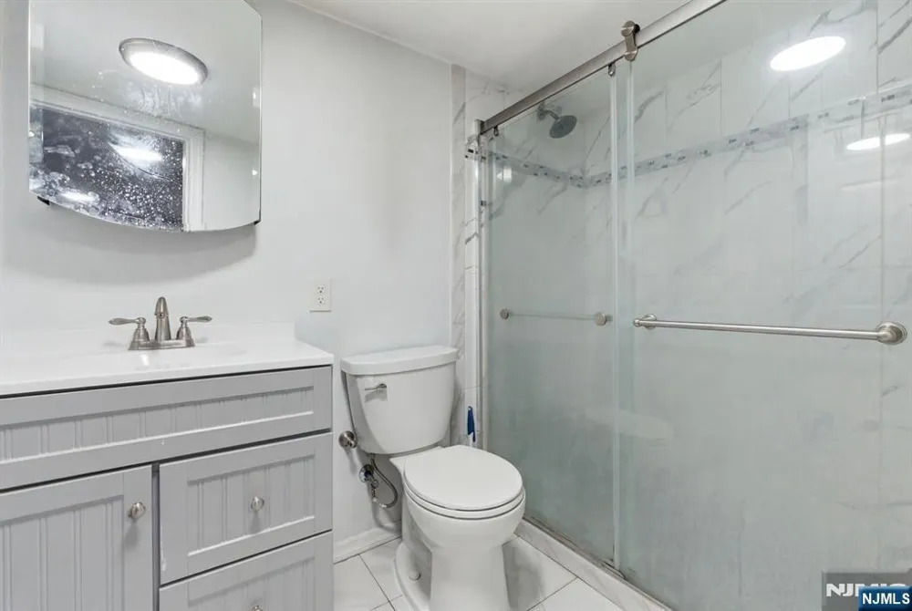 541 Green Pond Road Rockaway Township, NJ 07866