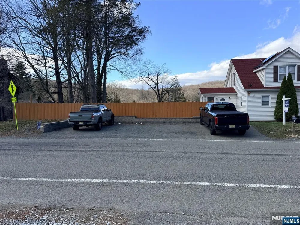 541 Green Pond Road Rockaway Township, NJ 07866