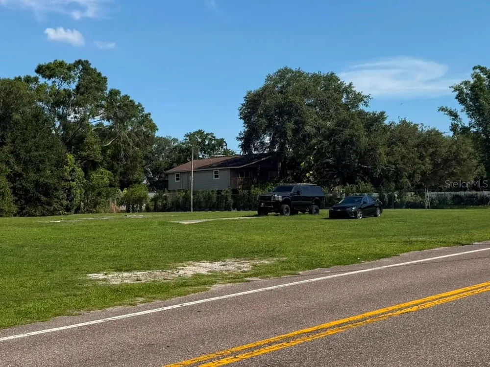 8844 S MOBLEY ROAD Tampa, FL 33626