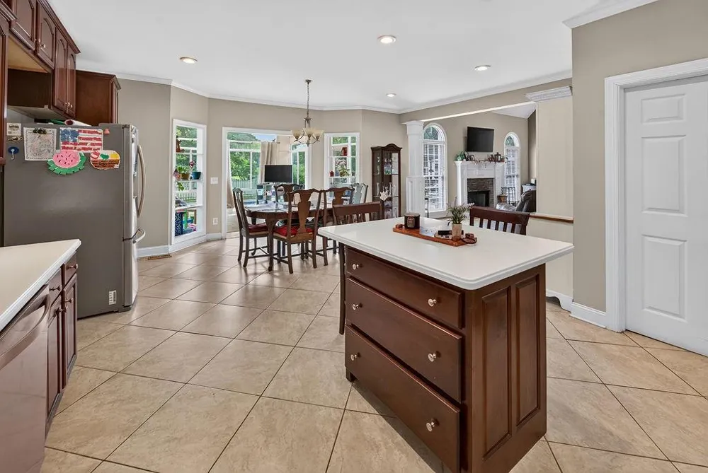 120 Wexford Drive NE Calhoun, GA 30701
