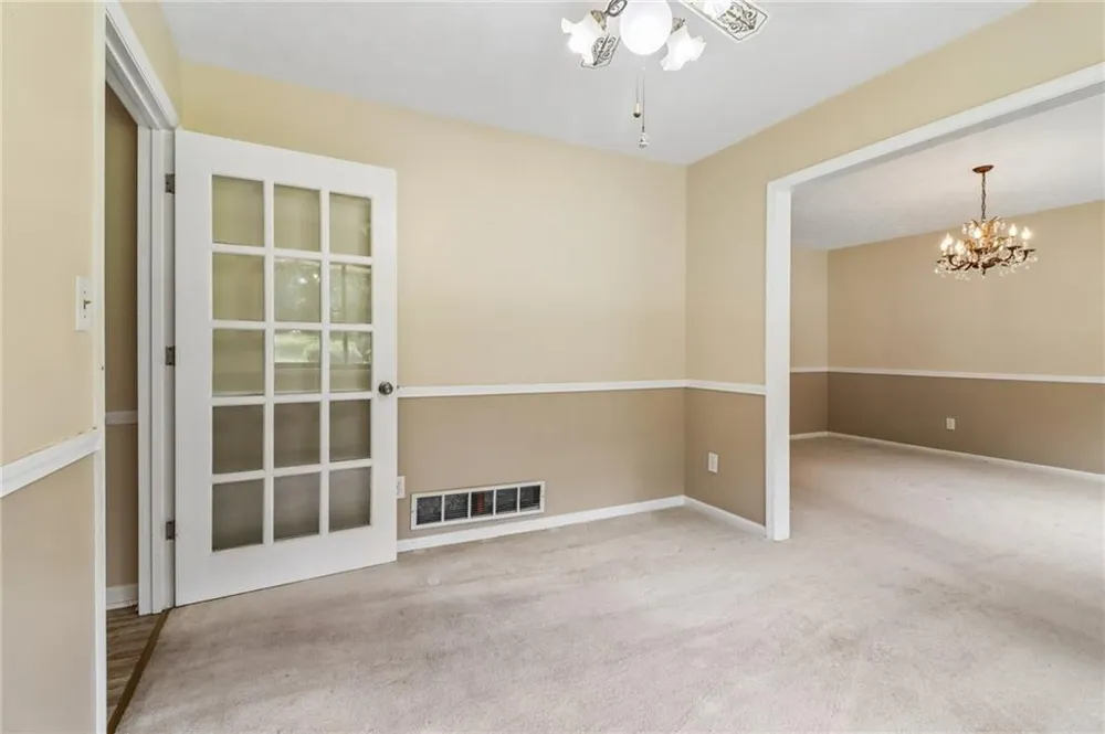 726 Mcdonough Road Griffin, GA 30223