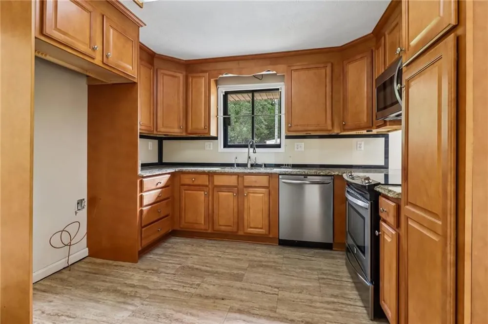 726 Mcdonough Road Griffin, GA 30223