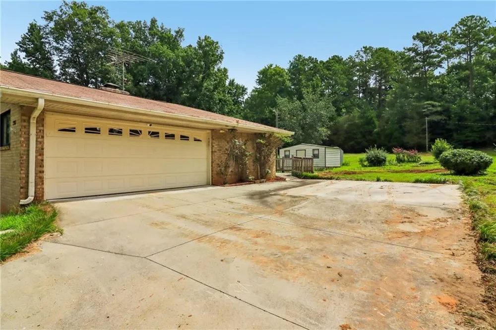 726 Mcdonough Road Griffin, GA 30223